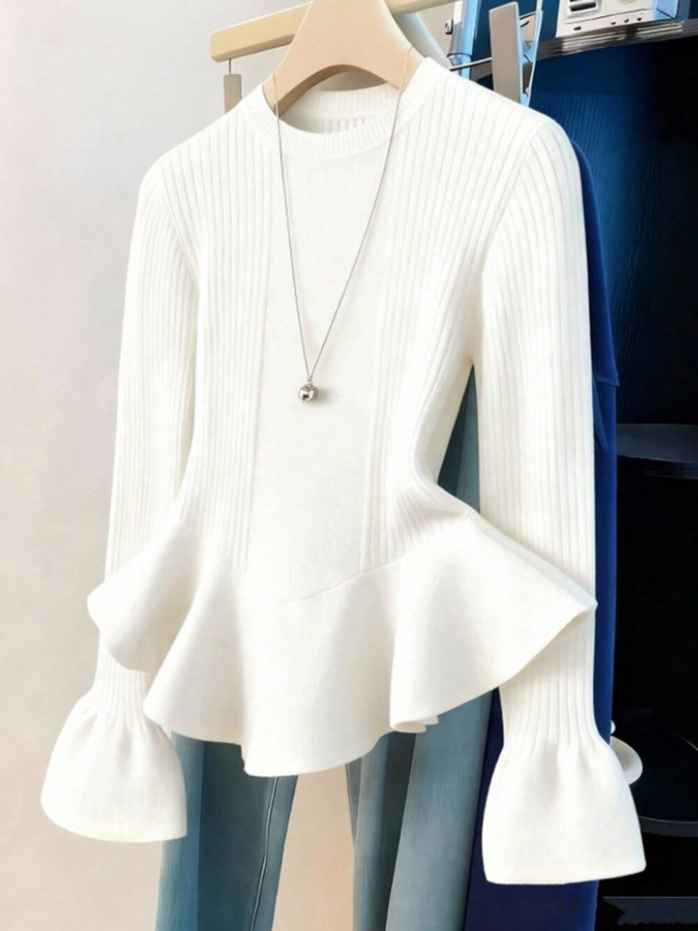 White Casual Women's Round Neck Long Sleeve Ruffle Hem Sweater